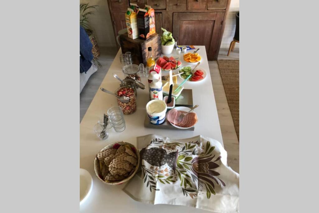 Egen Villa Pa Islandshastgard Riddarhyttan Extérieur photo