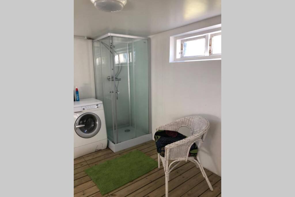 Egen Villa Pa Islandshastgard Riddarhyttan Extérieur photo